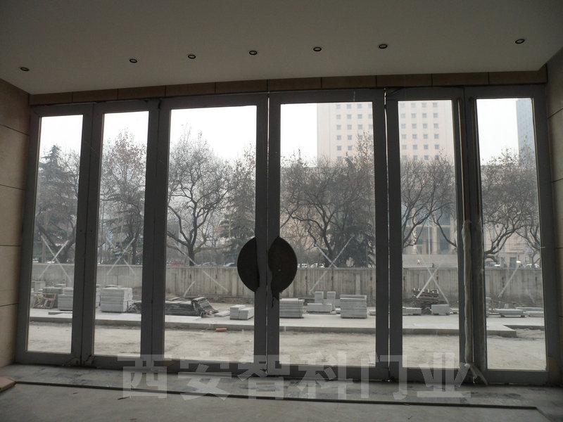 供應(yīng)西安玻璃地彈門安裝