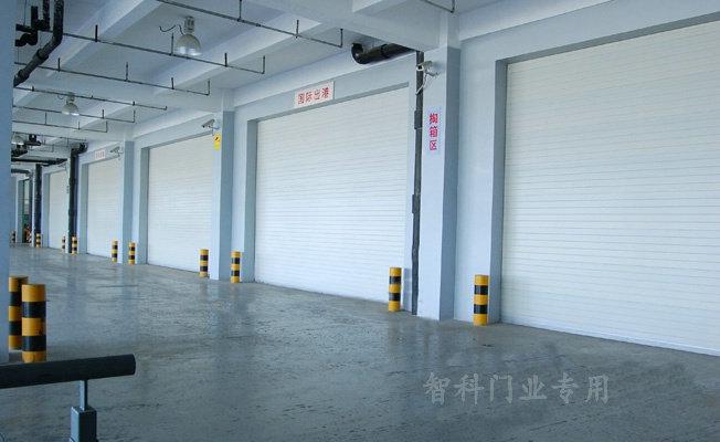 供應(yīng)西安車間垂直提升門