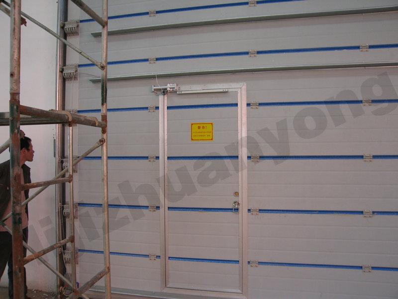 供應(yīng)西安工業(yè)提升門(mén)專(zhuān)賣(mài)