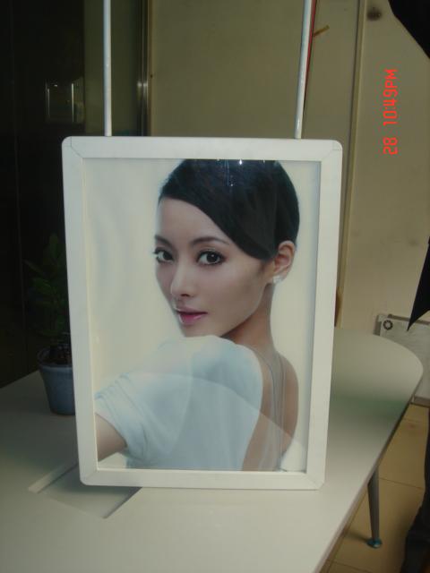 供應(yīng)本廠制作銀行單雙面超薄燈箱