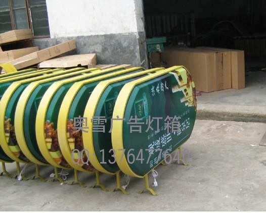 供應(yīng)專業(yè)廠家制作電線桿吸塑燈箱