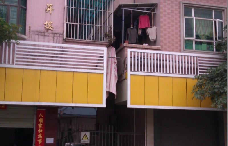 供應(yīng)廣東大型廣告招牌制作商