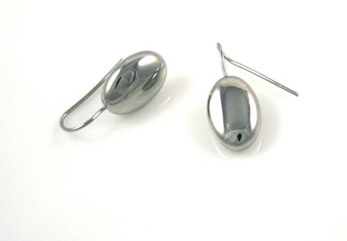 供應(yīng)外貿(mào)耳環(huán) 貼合人體設(shè)計(jì)的不銹鋼耳環(huán) 耳飾 飾品 首飾