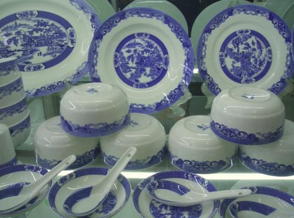 餐具定做供應景德鎮(zhèn)陶瓷器餐具生產(chǎn)圖片/餐具定做供應景德鎮(zhèn)陶瓷器餐具生產(chǎn)樣板圖 (2)