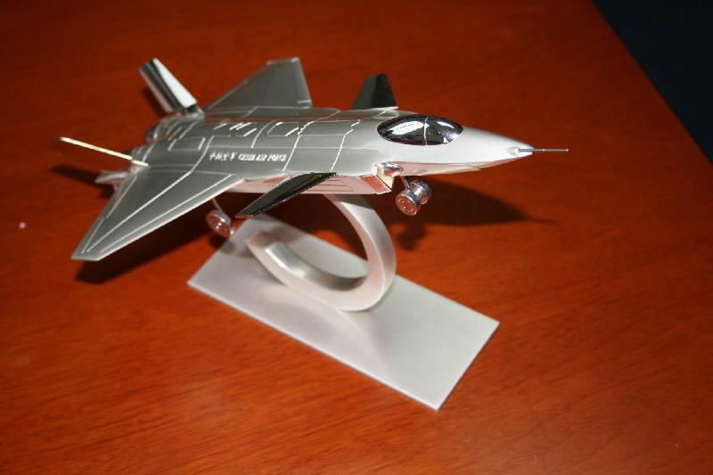 供應(yīng)殲20飛機(jī)模型廠家直銷，深圳飛機(jī)模型生產(chǎn)廠家，優(yōu)質(zhì)殲20飛機(jī)模型