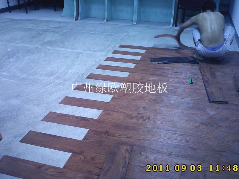 供應(yīng)廣州荔灣PVC塑膠地板工廠報(bào)價(jià)