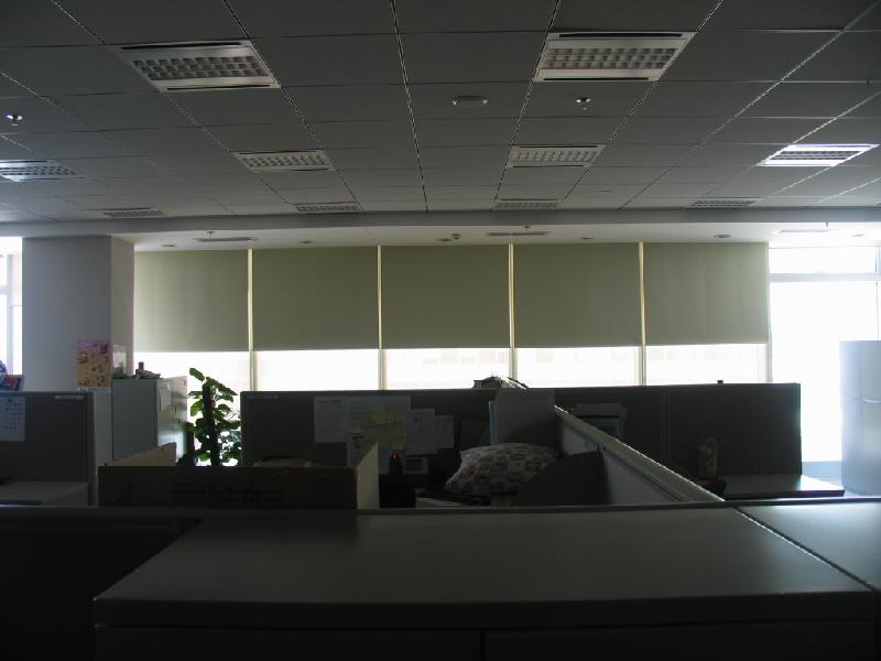 供應(yīng)專業(yè)辦公卷簾遮光卷簾