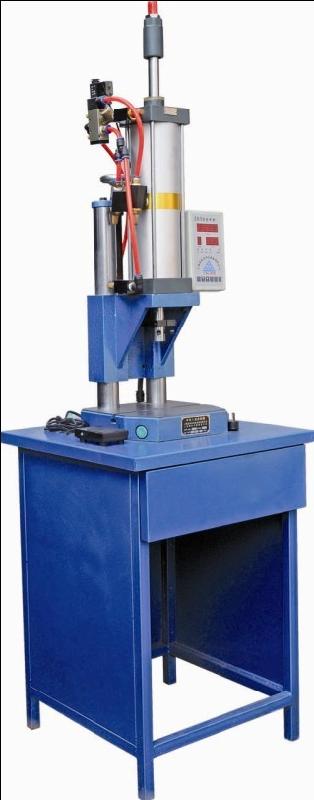 供應(yīng)氣增壓壓力機(jī)氣動(dòng)沖床氣動(dòng)沖壓機(jī)