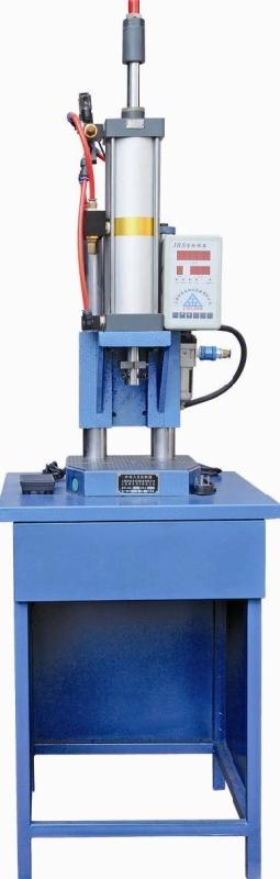 供應(yīng)廠家直銷帶微電腦控制器氣動沖床