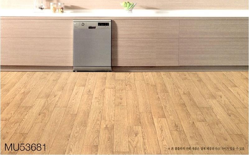 供應(yīng)韓國進口pvc卷材現(xiàn)貨