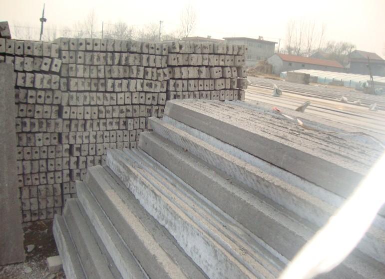 供應(yīng)山東水泥柱子批發(fā)葡萄架立柱