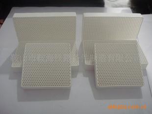 供應(yīng)鑄鋁用蜂窩陶瓷過濾器