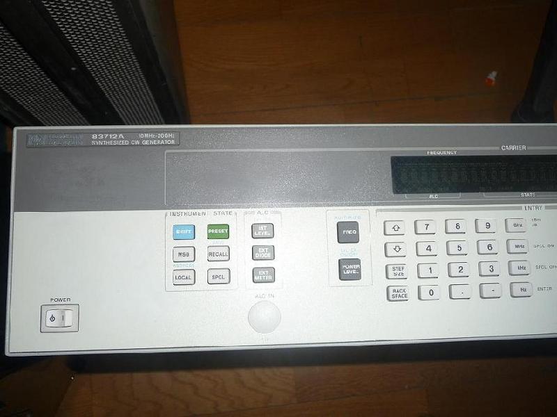 HP83712A合成信號源圖片