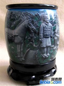 供應(yīng)西安兵馬俑筆筒兩件套外賓禮品