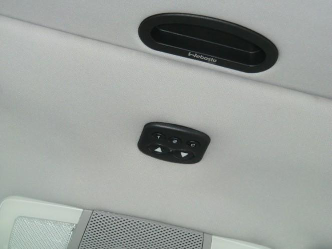 供應(yīng)奔馳GLK改裝汽車天窗