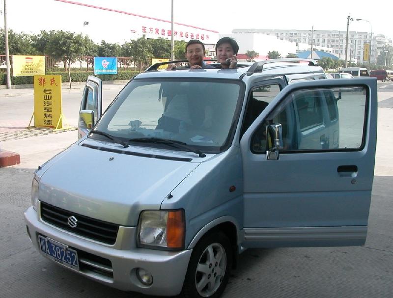 供應(yīng)西安哪里可以改裝汽車天窗