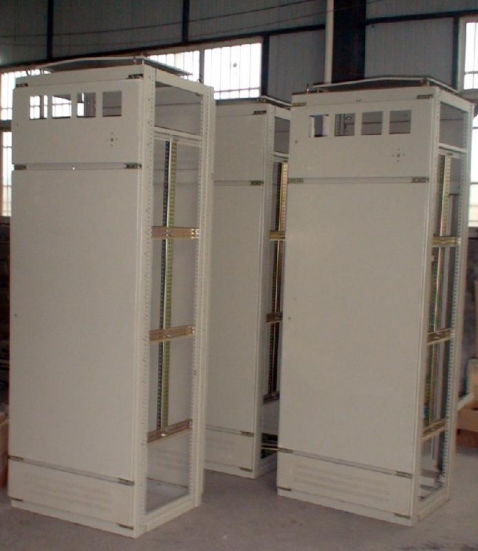 供應(yīng)D-GCS型低壓抽出式開關(guān)柜價格，河南低壓開關(guān)柜廠家