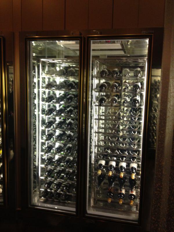 供應西餐廳紅酒柜深圳