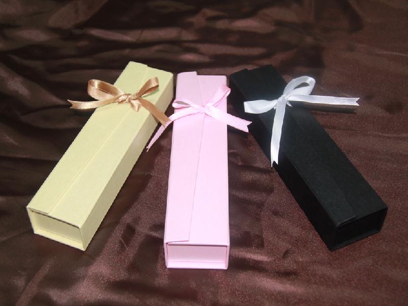 供應(yīng)深圳禮品盒包裝專業(yè)設(shè)計(jì)專業(yè)生產(chǎn)
