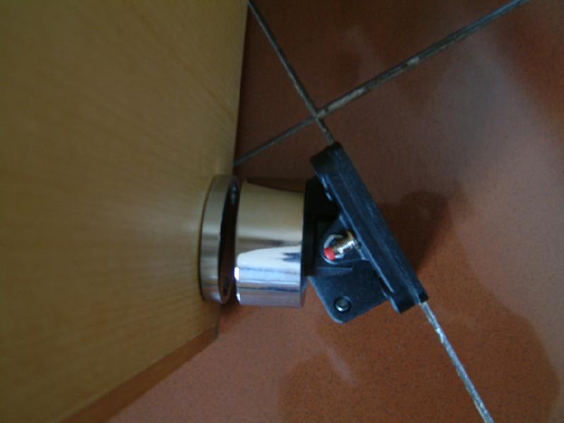 供應(yīng)地式電磁門吸