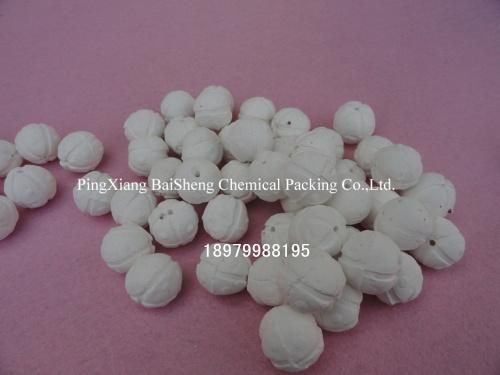 凸凹溝槽開孔蓄熱瓷球圖片