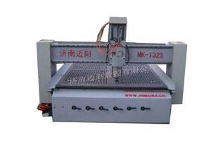 大型木工雕刻機(jī)濟(jì)南木門雕刻機(jī)圖片