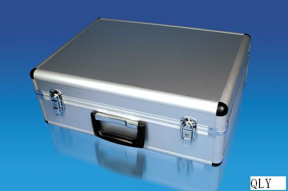 供應(yīng)化妝箱供應(yīng)商   美容箱廠家訂做化妝箱供應(yīng)商美容箱廠家訂做