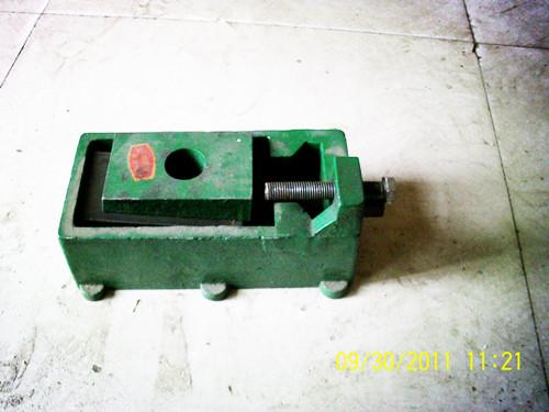 供應精密三層箱式側調墊鐵