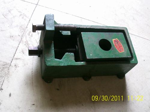 供應精密三層箱式側調墊鐵