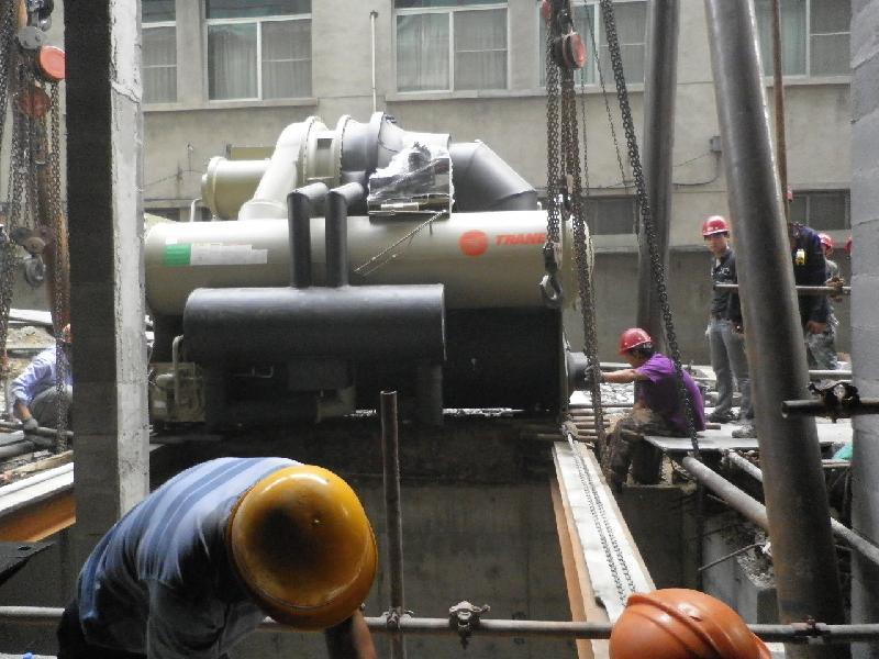 武漢起重隊(duì)圖片