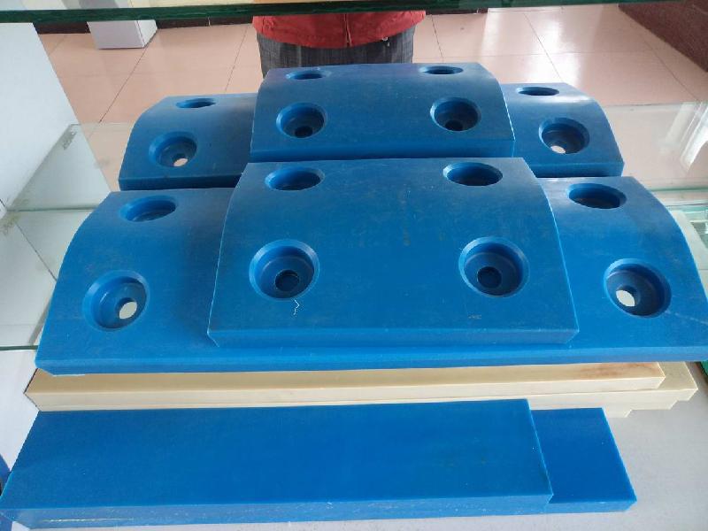 供應(yīng)橡膠護(hù)舷板哪里有