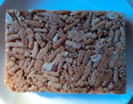供應(yīng)一口酥特色米花糖生產(chǎn)*技術(shù)www.koukousu.com