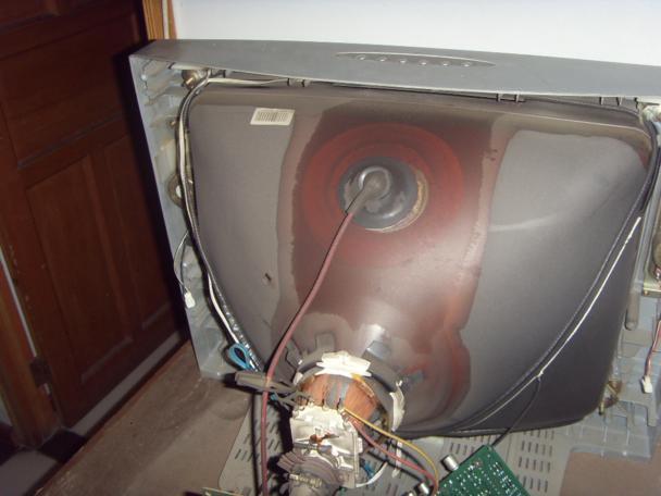 重慶康佳電視機(jī)顯像管電視機(jī)維修電話，專業(yè)維修康佳電視機(jī)顯像管電視