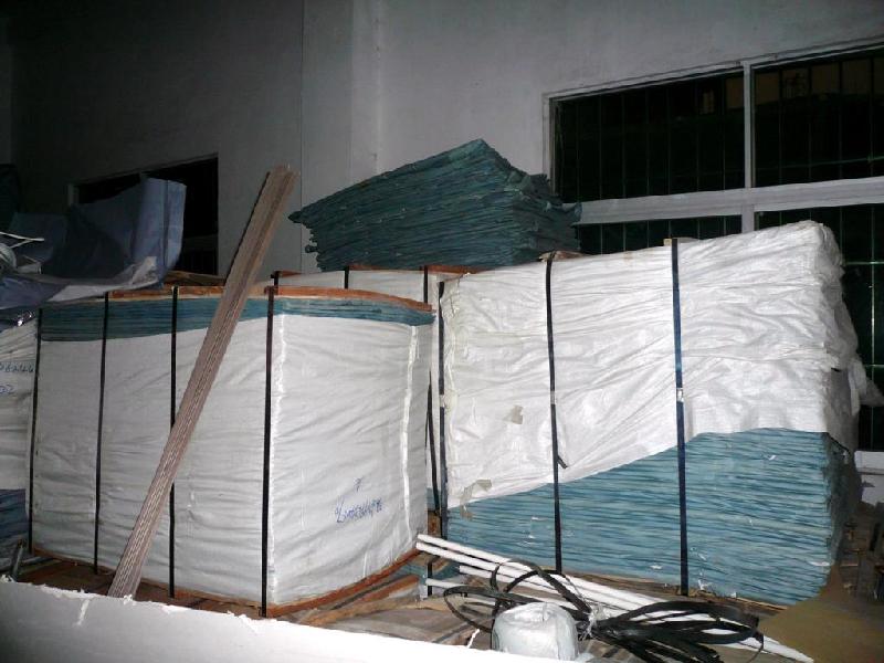 供應(yīng)17克拷貝紙 雪梨紙 單拷 雙拷 彩色拷貝紙 雪梨紙 水果包裝紙 彩色紙 特價批發(fā)