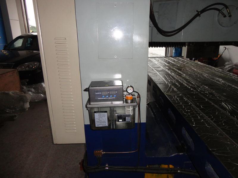 上海龍門銑加工上海龍門銑操作工圖片