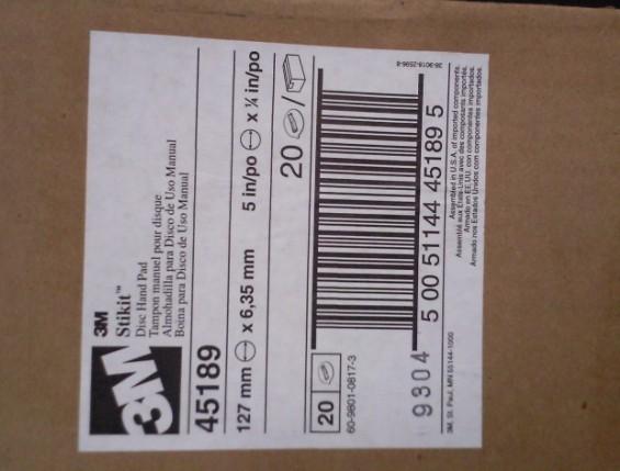 供應(yīng)3M45220背膠手工打磨砂紙耐用托盤