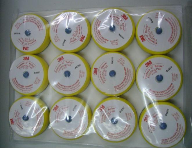 供應(yīng)3M14736原裝砂紙毛球打磨拋光托盤