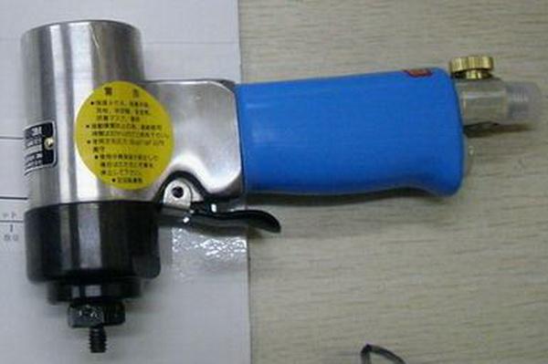 供應(yīng)3M14736原裝砂紙毛球打磨拋光托盤