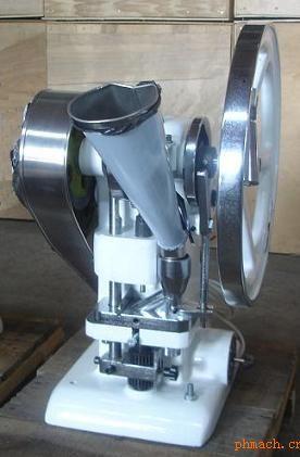 中小型單沖式壓片機械圖片