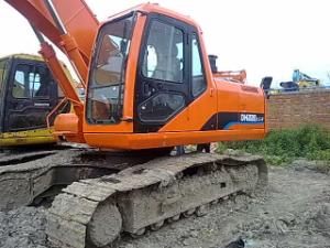 供應(yīng)DH220-5 二手大宇挖掘機(jī)斗山二手挖機(jī)價(jià)格