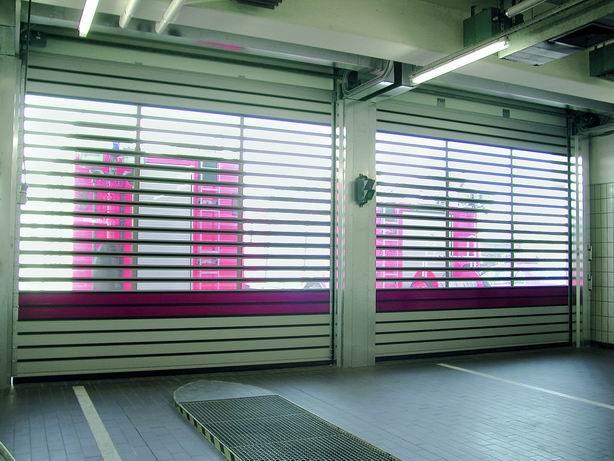 橢圓快速節(jié)能門圖片