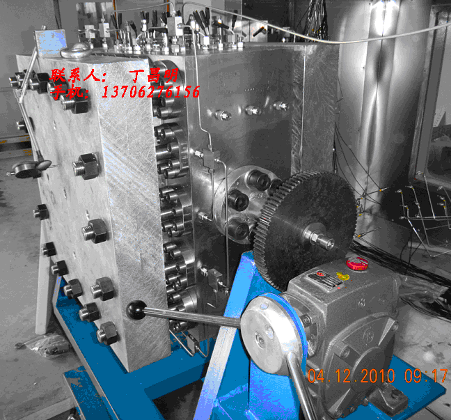 專業(yè)生產(chǎn)石油科研儀器圖片