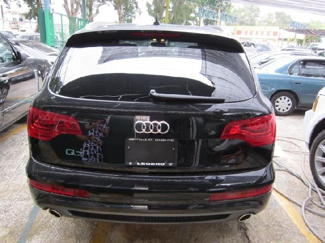 奧迪Q7豪華頂級轎車奧迪介紹圖片