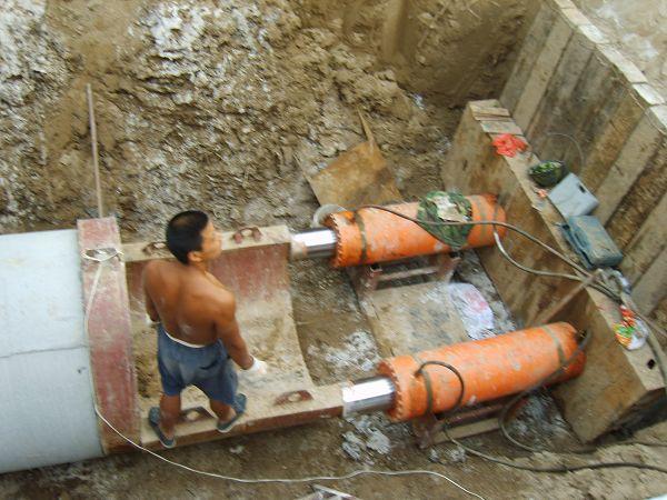 供應(yīng)頂管機(jī)工程頂管機(jī)施工小型頂管機(jī)