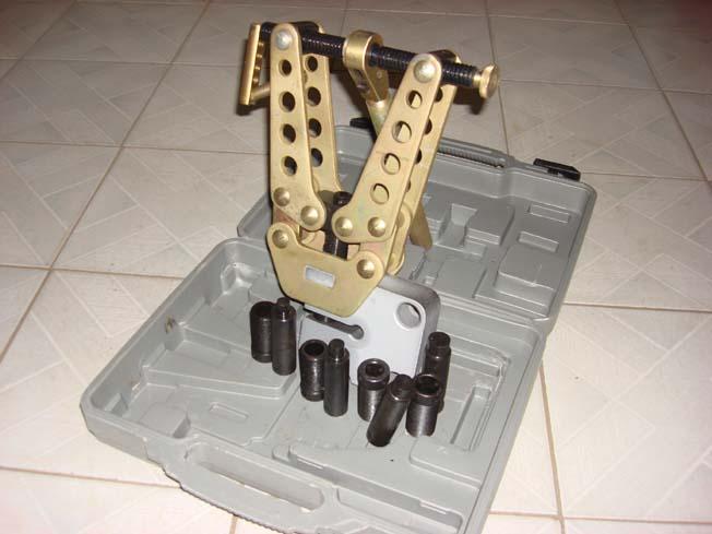 供應(yīng)機(jī)械高空液壓壓接鉗廠家