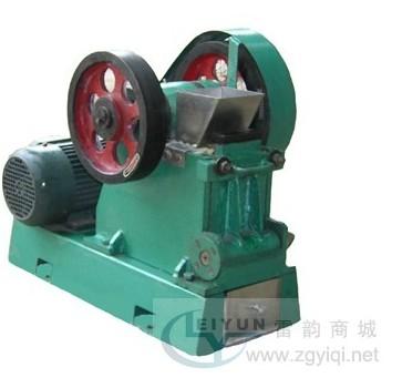 PE型鄂式破碎機(jī)圖片