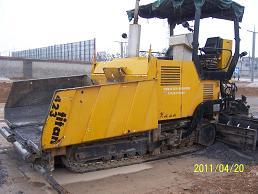 供應ABG423攤鋪機大修