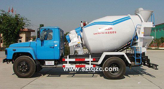 東風(fēng)140尖頭混凝土攪拌車圖片