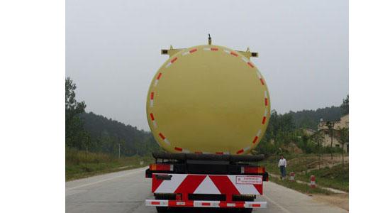 供應(yīng)東風(fēng)*后雙橋粉粒物料運(yùn)輸車