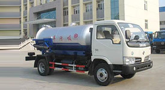 東風(fēng)小霸王吸污車圖片